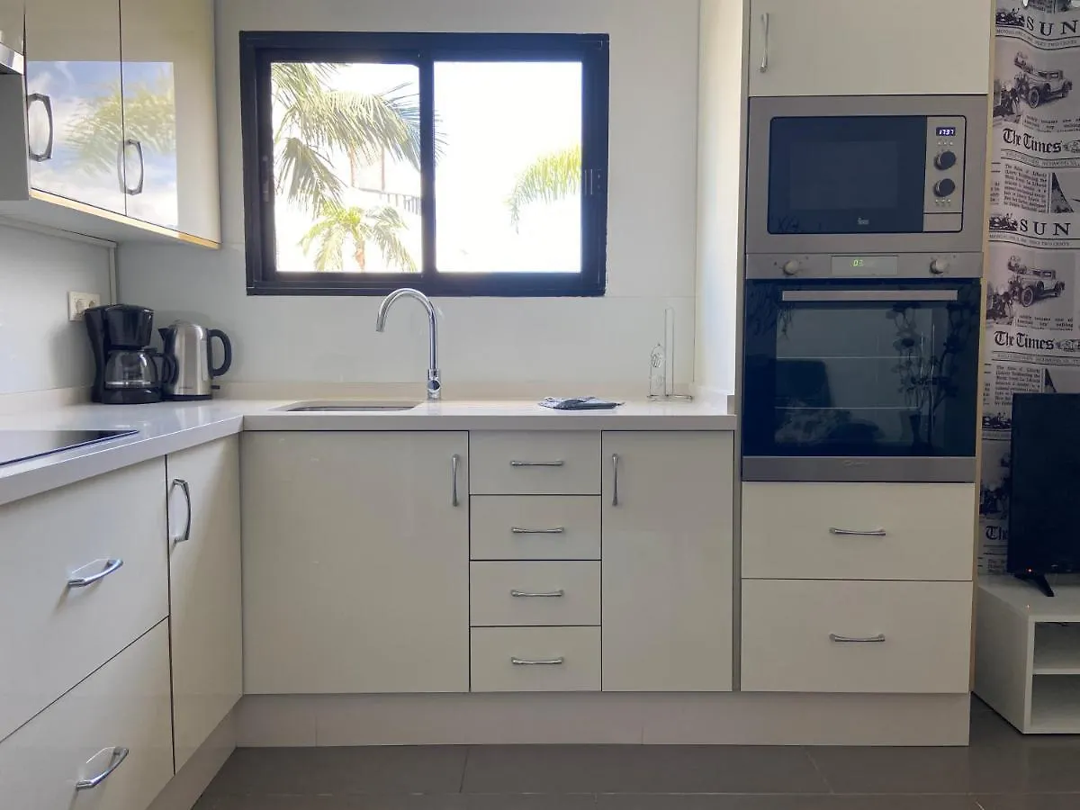 1 Bed Los Cristianos Near The Bus Station 阿罗纳 公寓